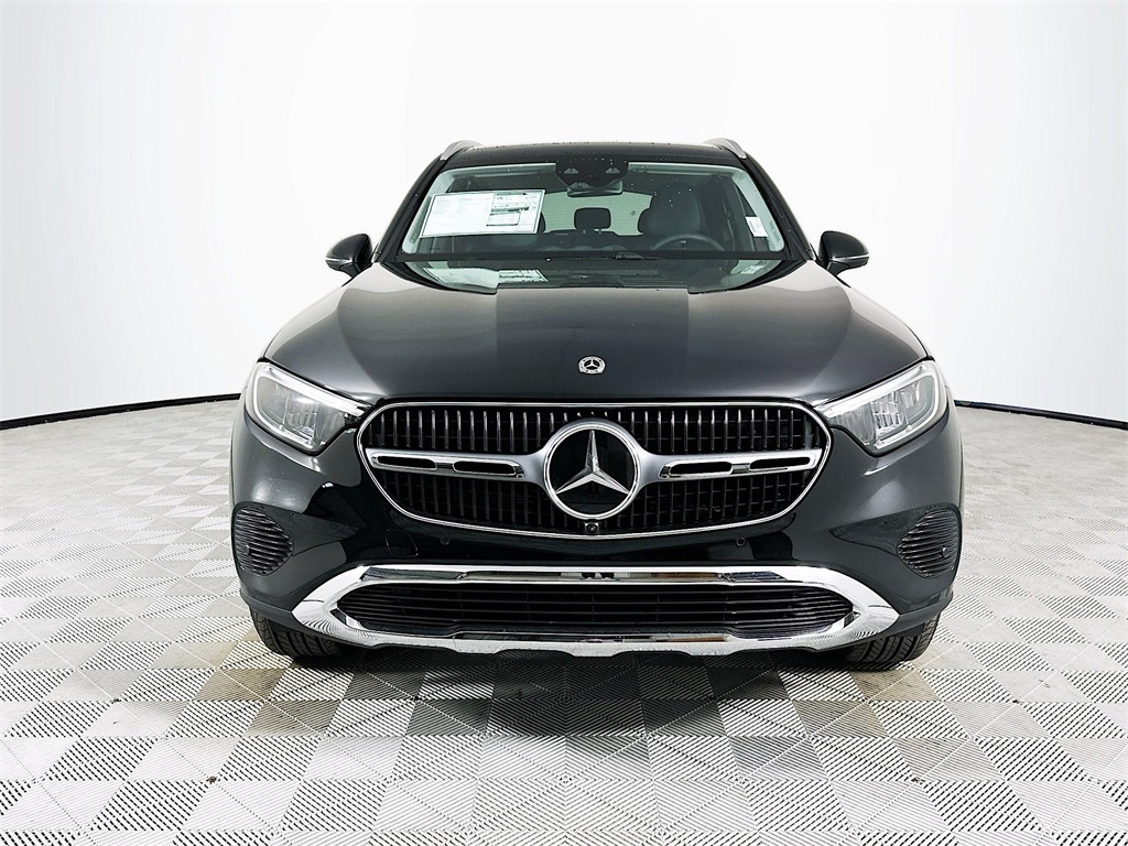 2026 Mercedes Benz GLC 300 4MATIC photo 2