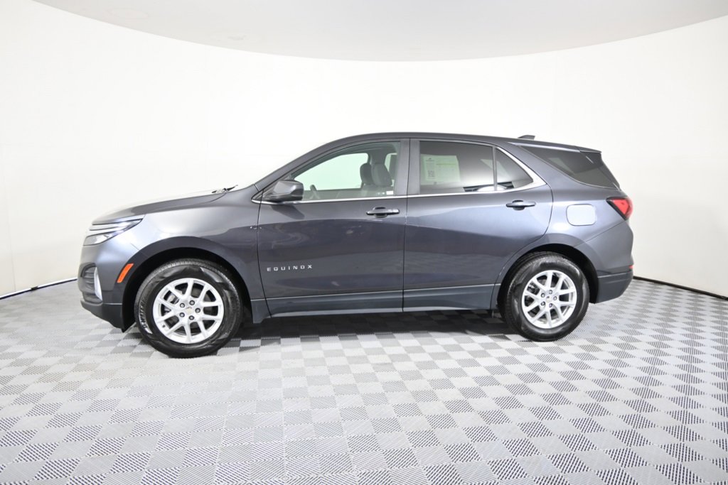 Used 2022 Chevrolet Equinox LT with VIN 3GNAXUEV8NS241372 for sale in Forest Lake, Minnesota