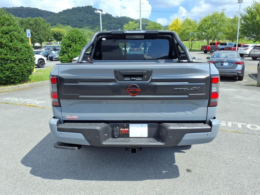 2025 Nissan Frontier Crew Cab PRO-4X photo 5