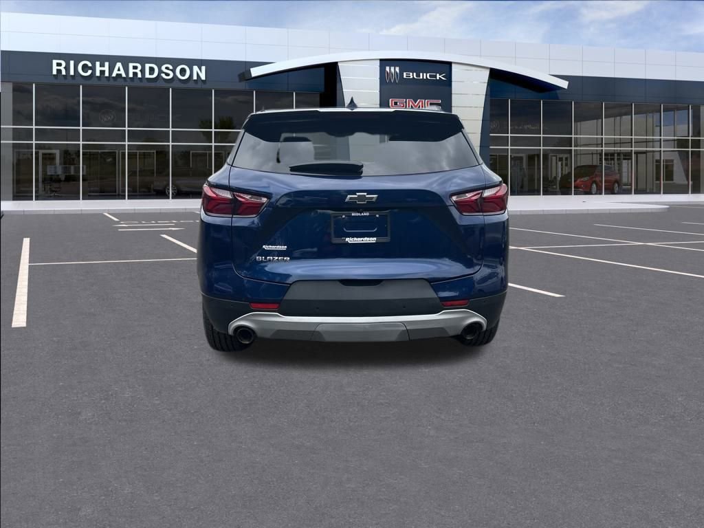 2022 Chevrolet Blazer 2LT photo 4