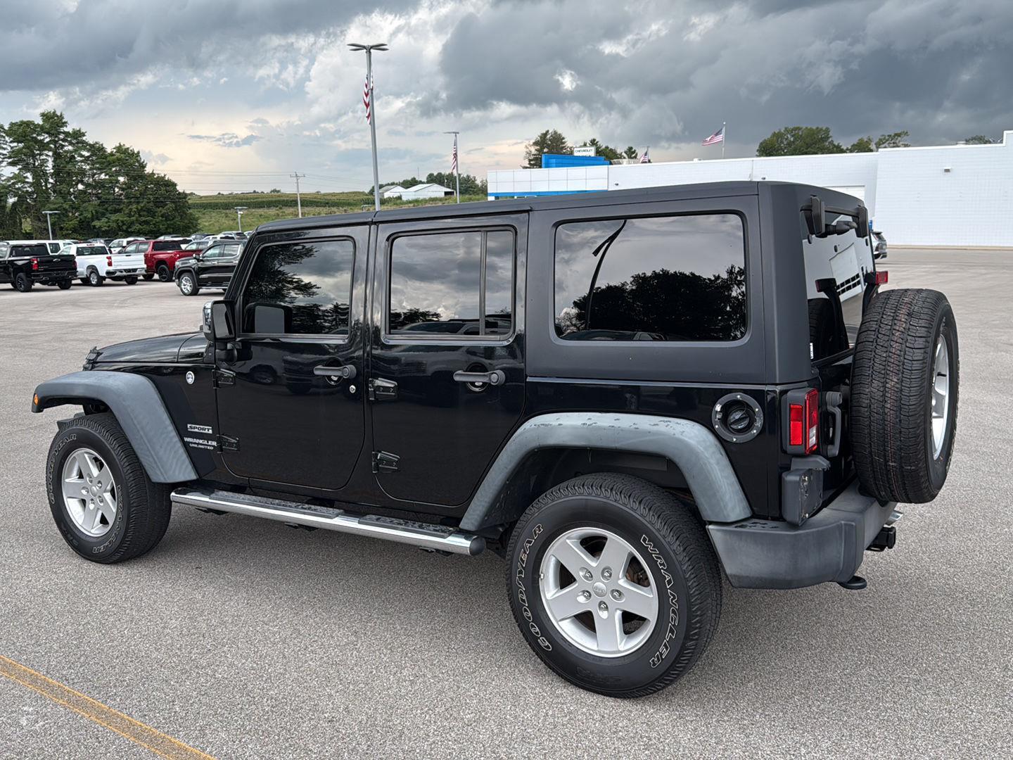 2016 Jeep Wrangler Unlimited Sport photo 6
