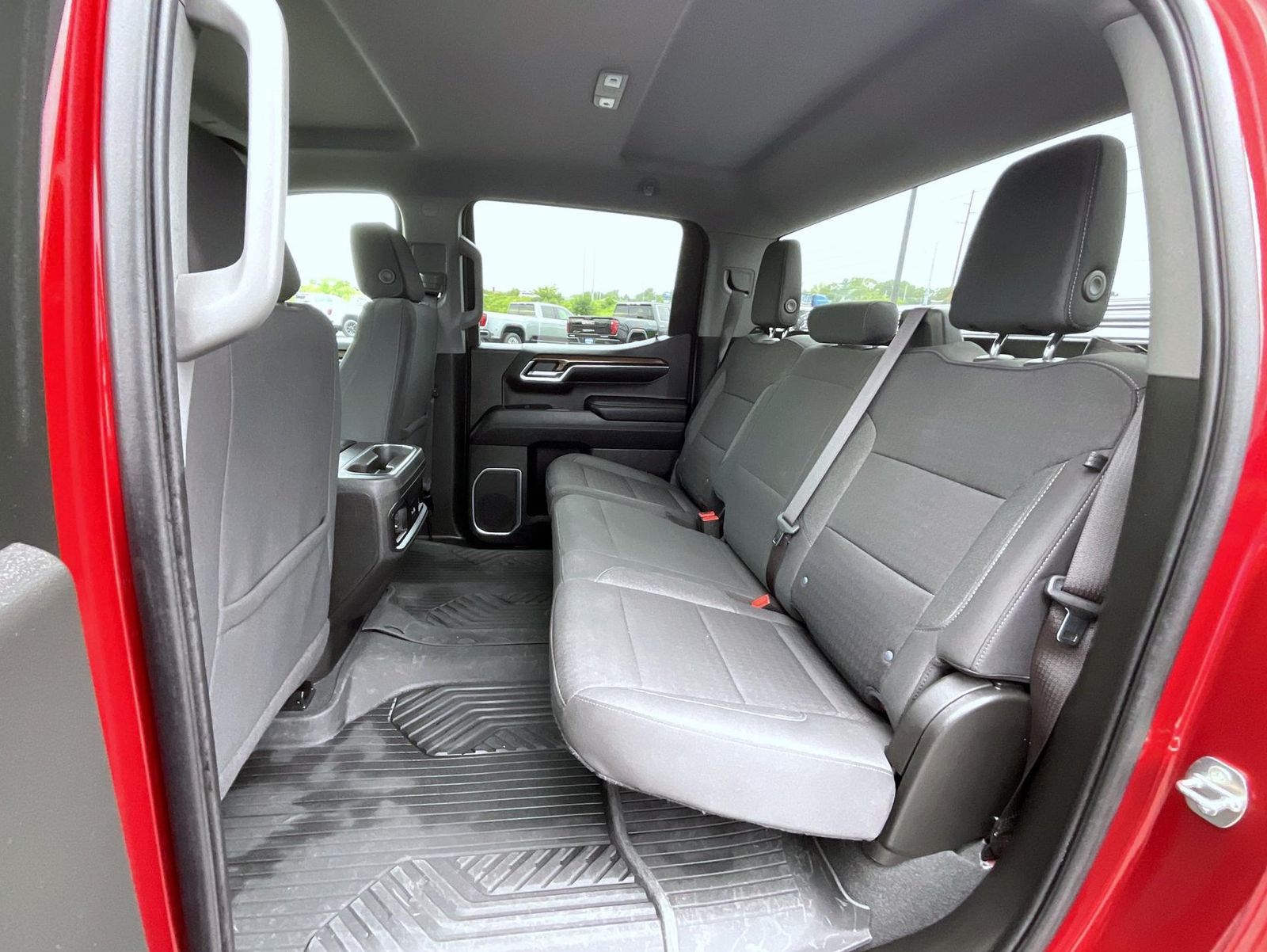 2023 Chevrolet Silverado 1500 RST photo 19
