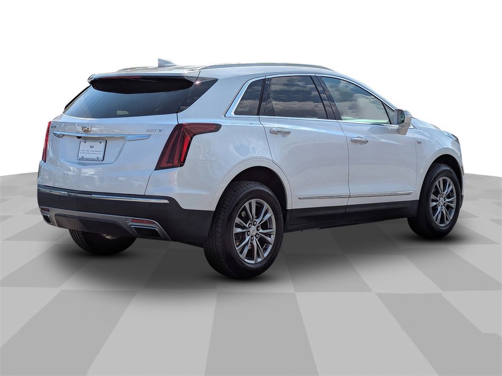 2020 Cadillac XT5 Premium Luxury photo 2