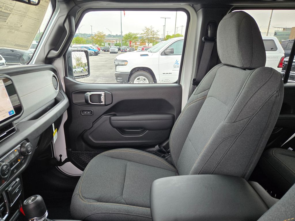 2025 Jeep Wrangler Sport S photo 23