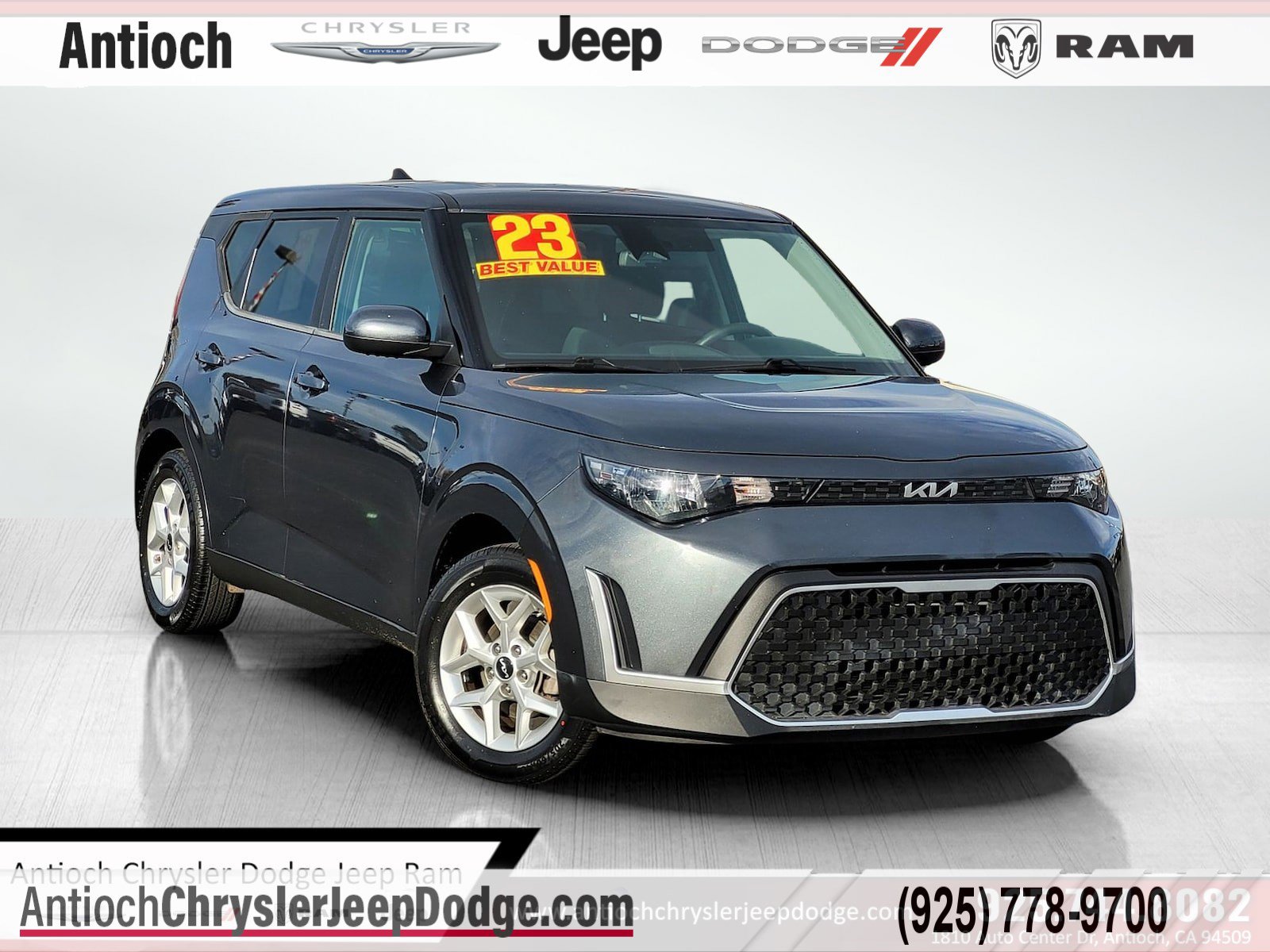 2023 Kia Soul LX's photo