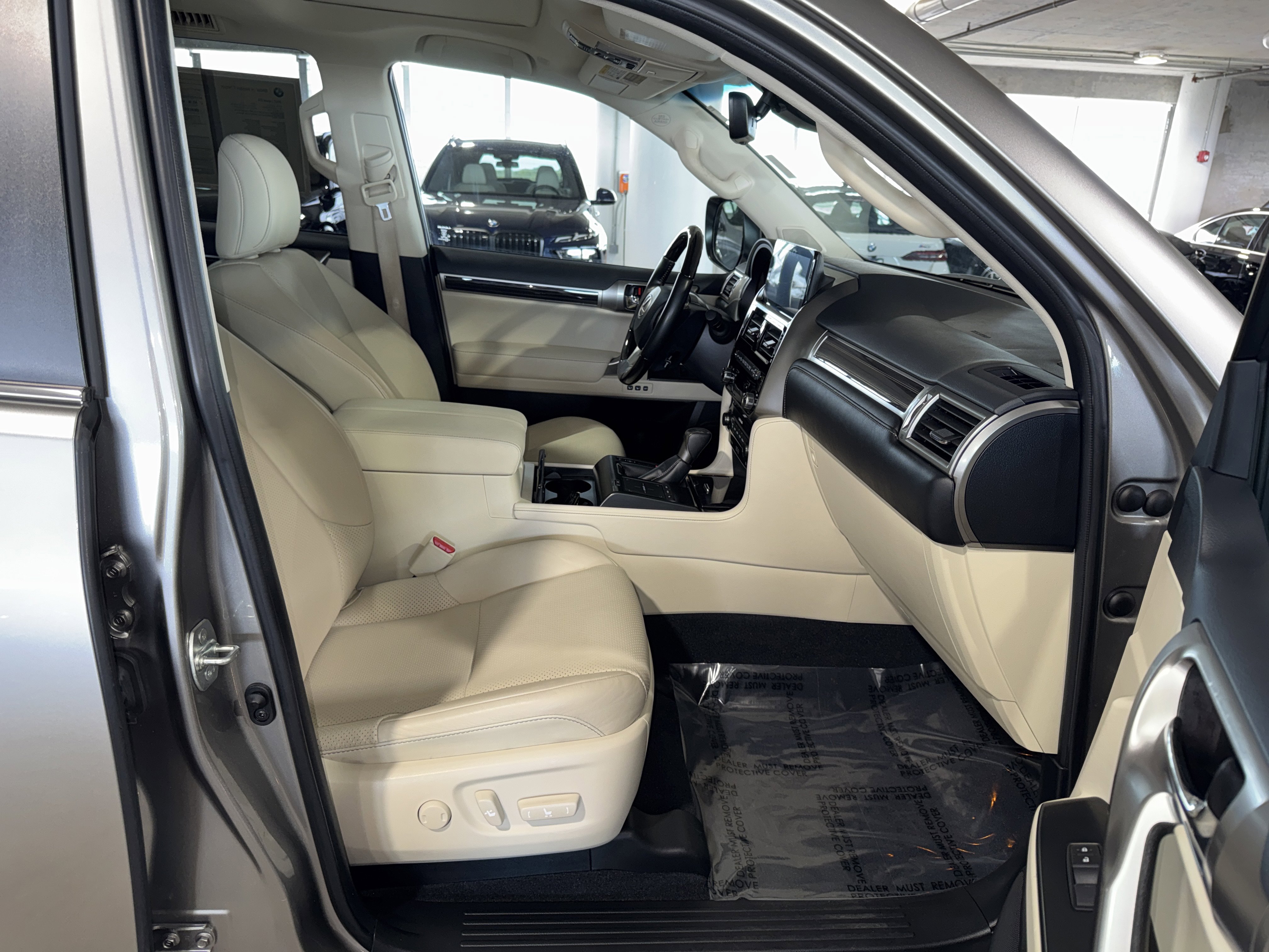2022 Lexus GX 460 Luxury photo 4