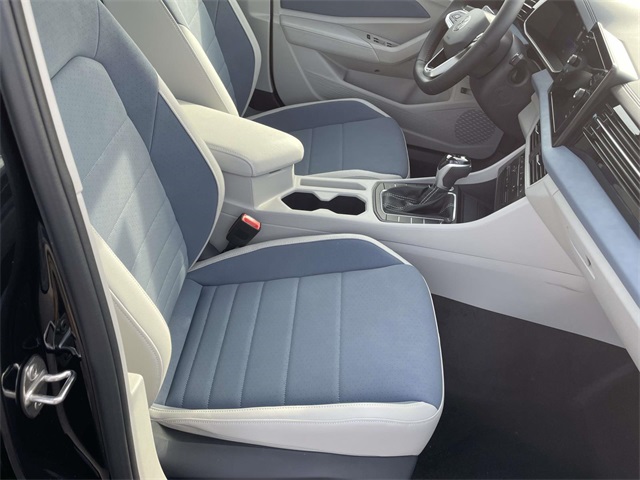 2025 Volkswagen Jetta 1.5T SE photo 17