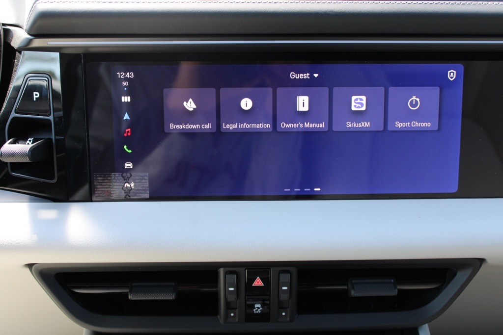 2025 Porsche Macan Electric photo 30