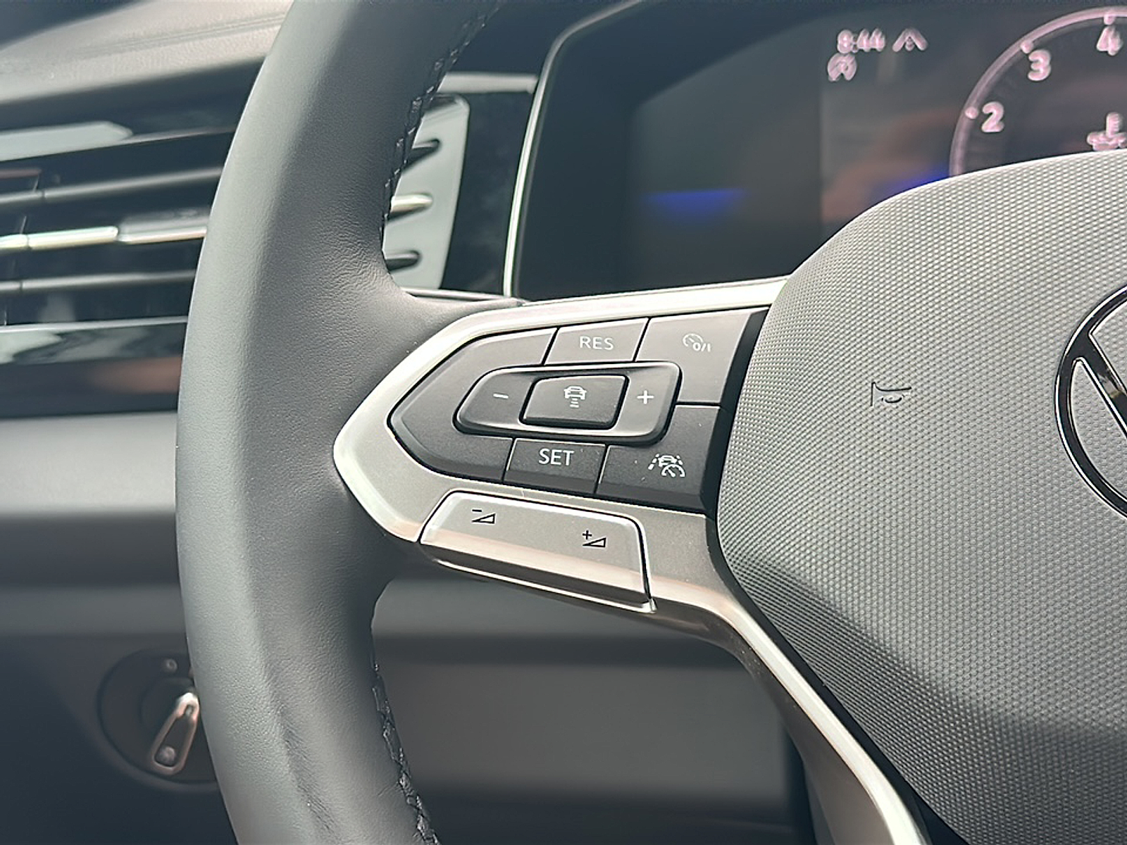 2025 Volkswagen Jetta 1.5T Sport photo 13