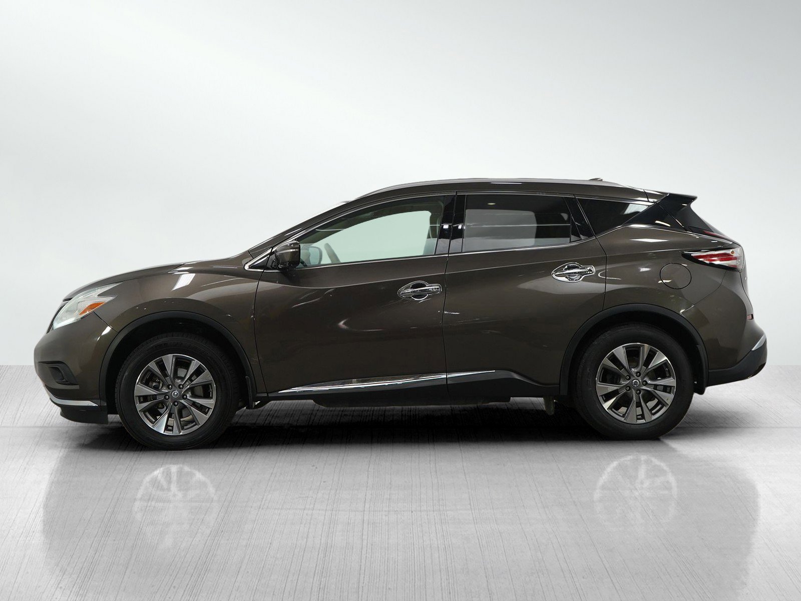 Used 2017 Nissan Murano SL with VIN 5N1AZ2MH1HN196689 for sale in Burnsville, Minnesota