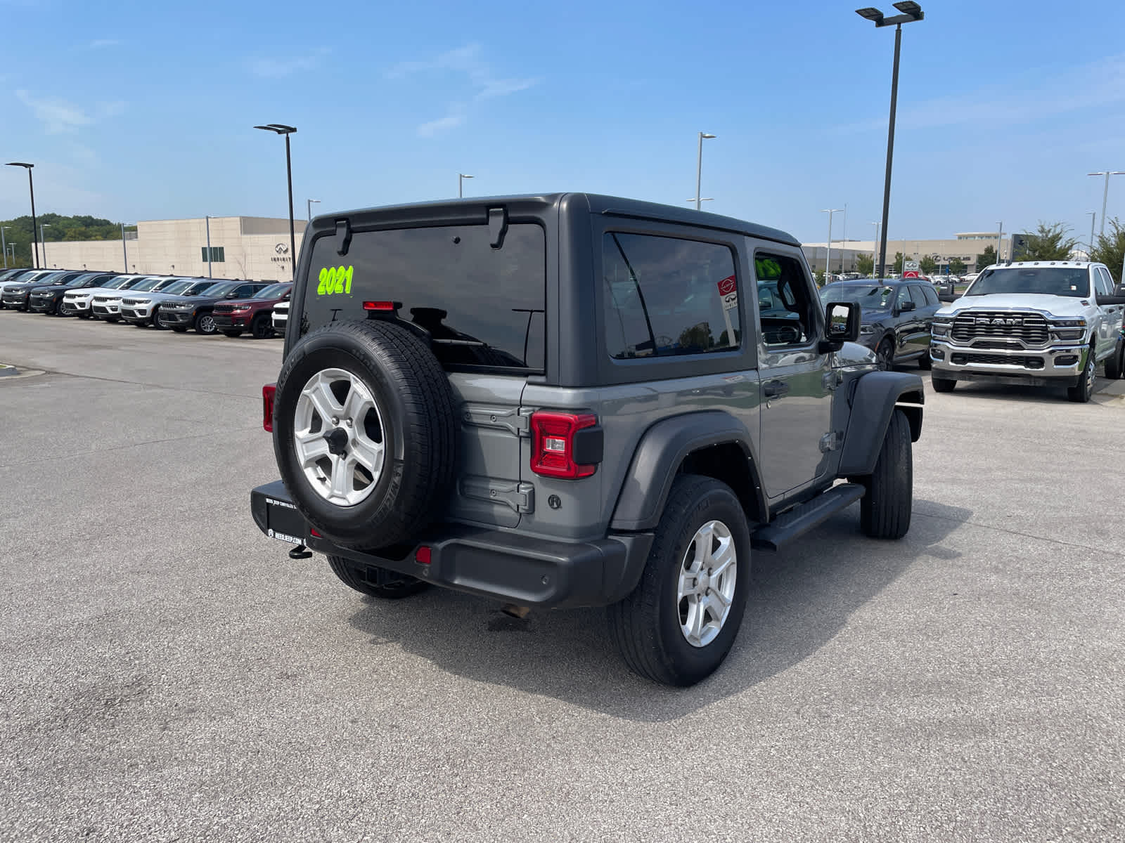 2021 Jeep Wrangler Sport S photo 9