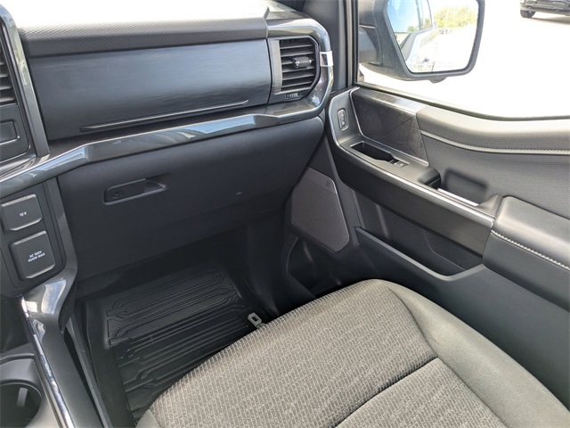 2021 Ford F-150 XLT photo 17