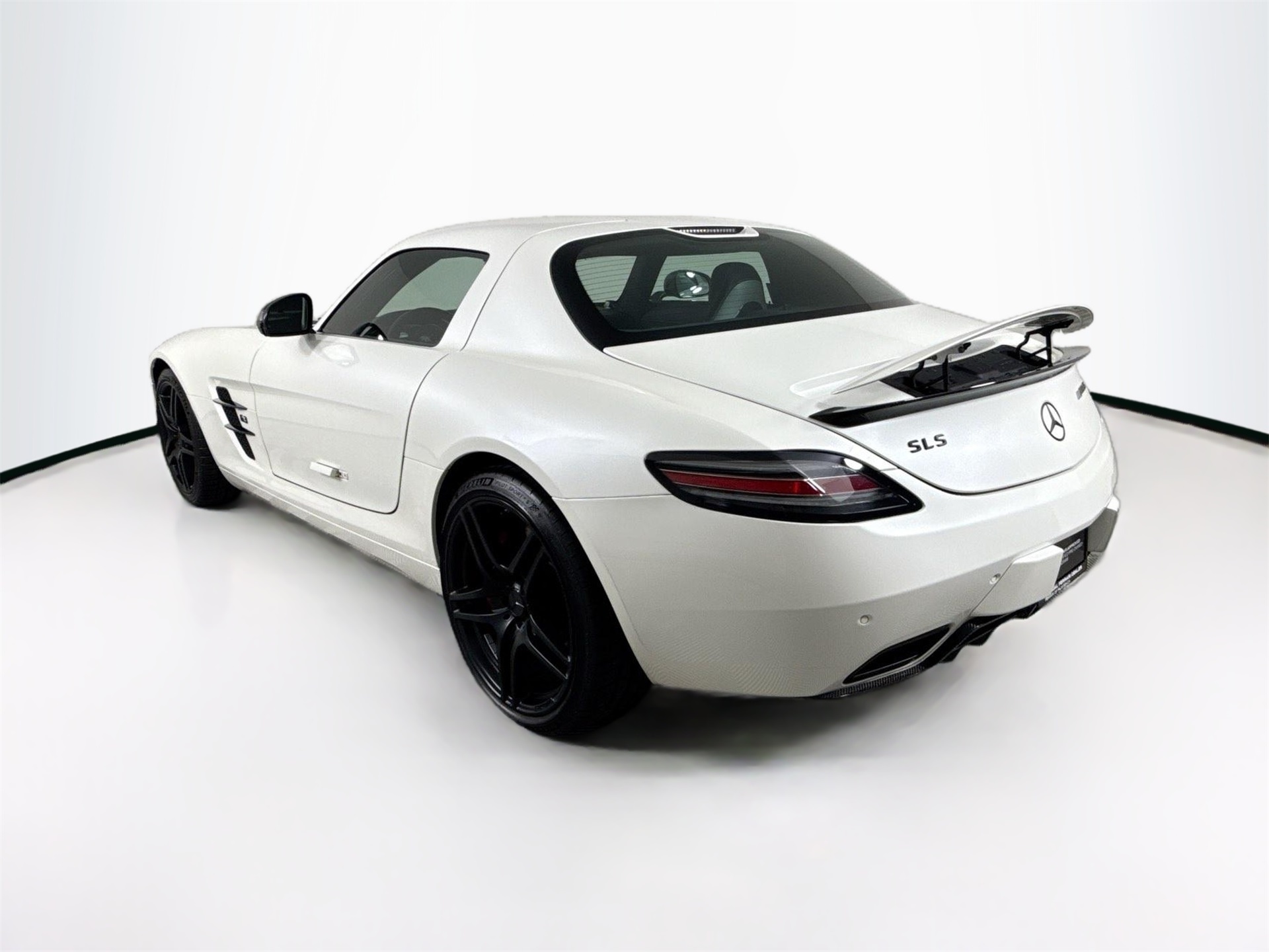 2013 Mercedes Benz SLS AMG GT photo 5