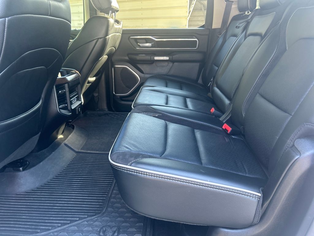 2022 Ram 1500 Laramie photo 18