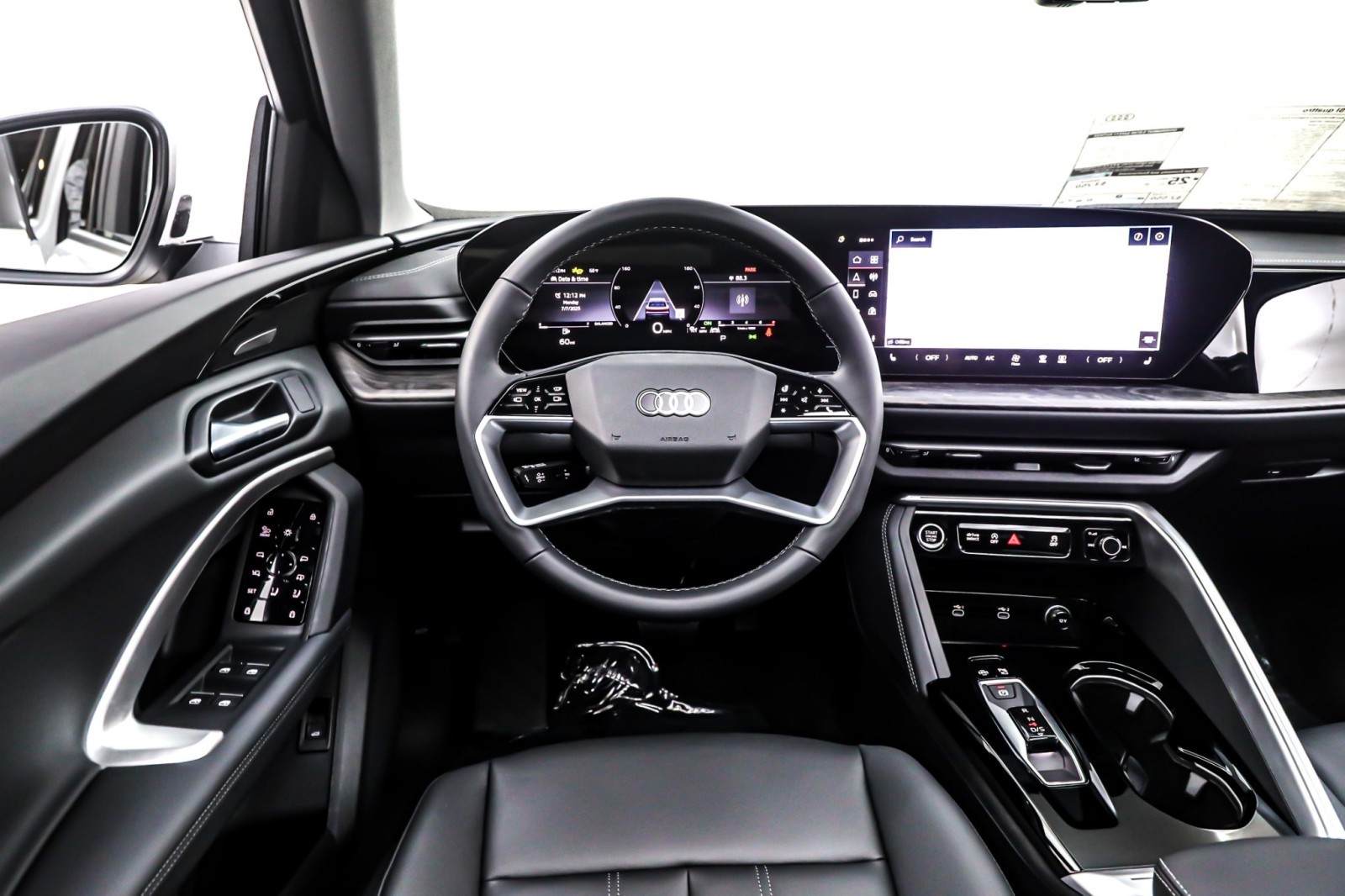 2025 Audi Q5 Premium Plus TFSI photo 2