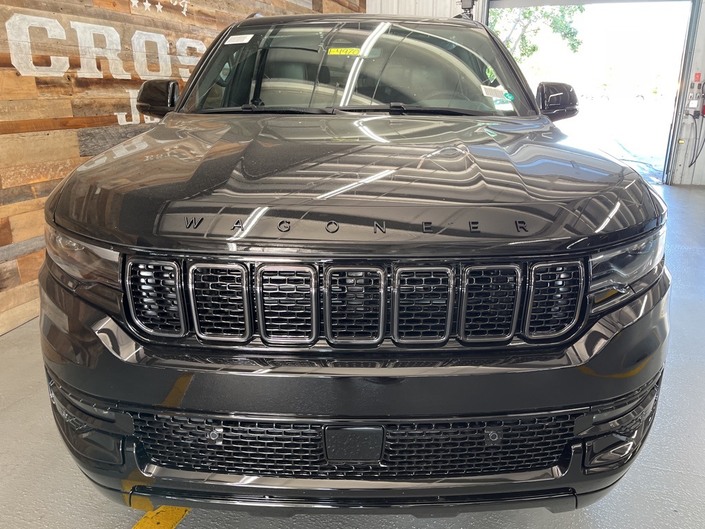 2025 Jeep Wagoneer Series II Carbide photo 12