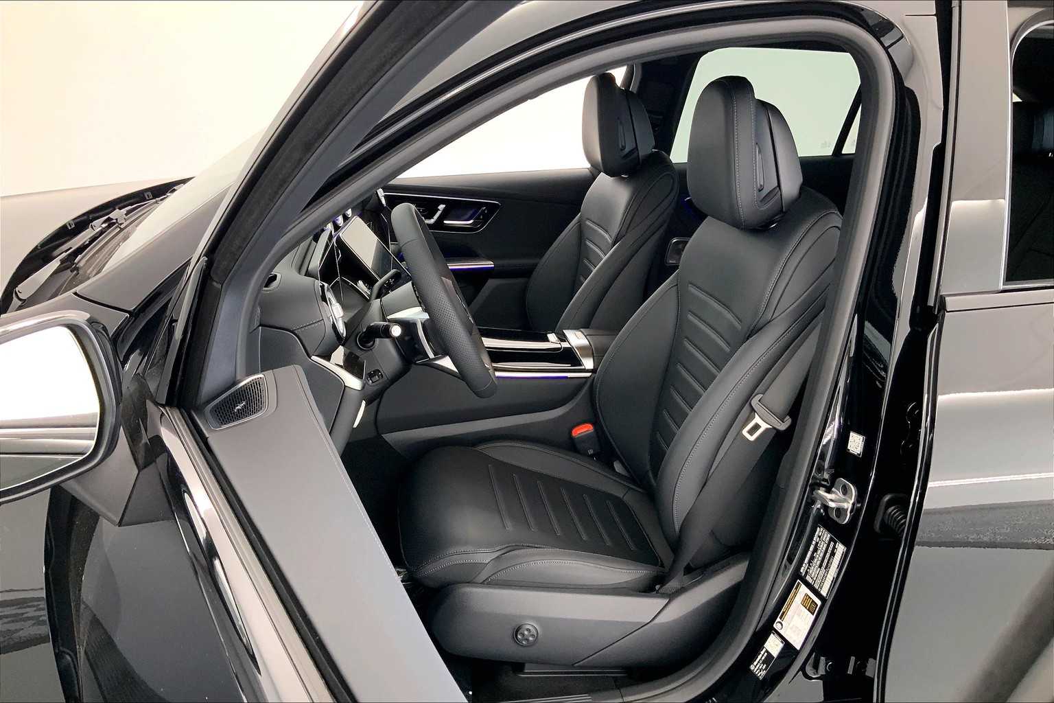 2026 Mercedes Benz GLC 300 4MATIC photo 9