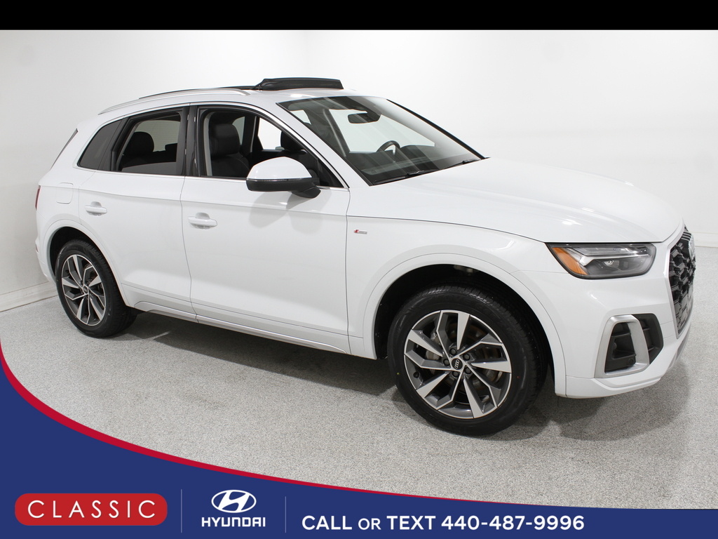 2022 Audi Q5 Premium's photo