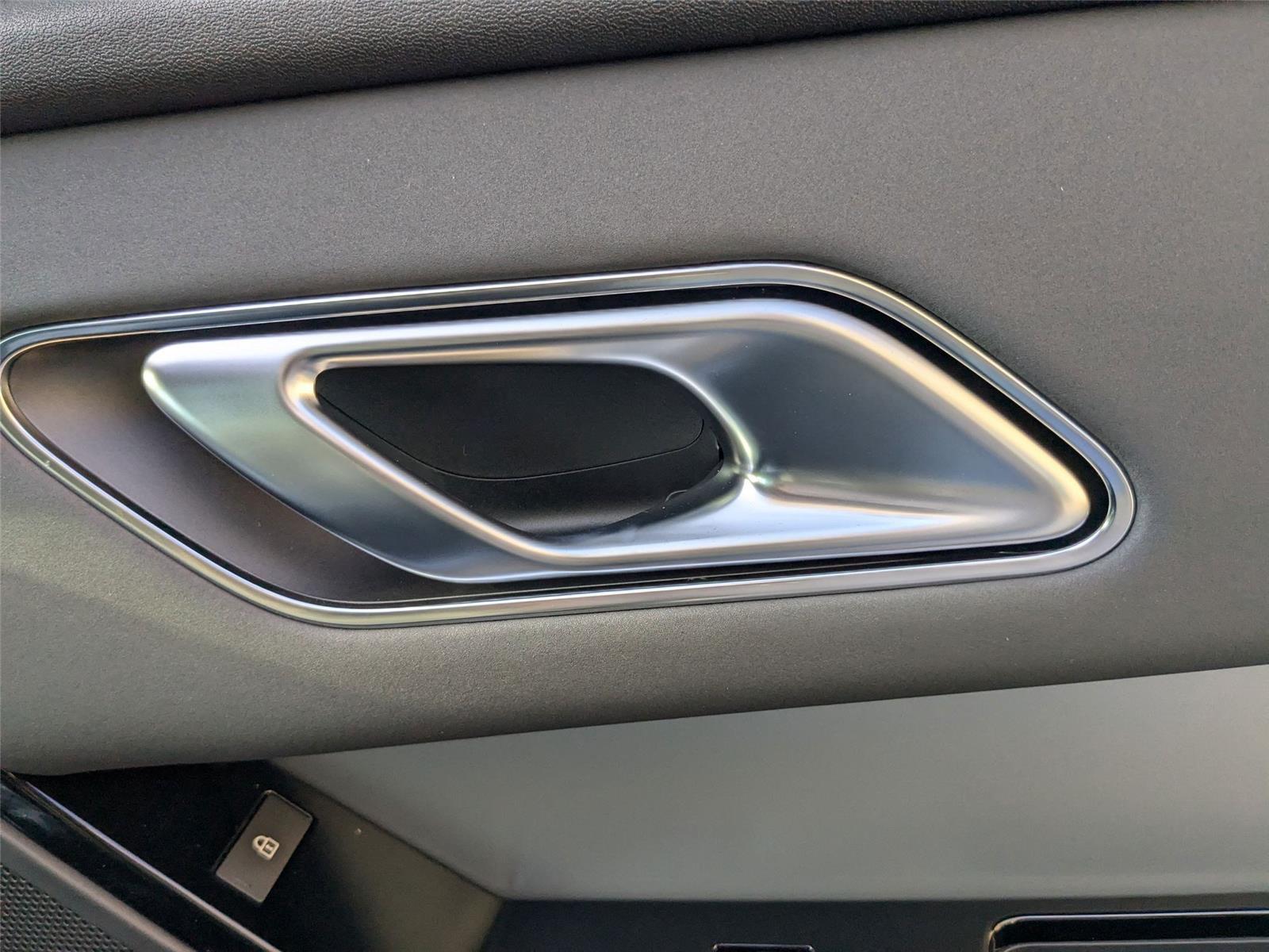 2025 Land Rover Range Rover Velar S photo 31