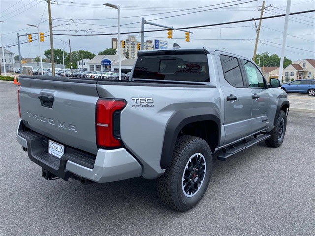 2025 Toyota Tacoma TRD Off-Road 4x4 Double Cab photo 3
