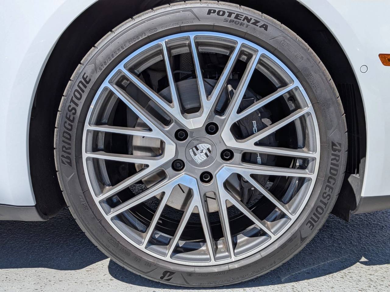 2025 Porsche Panamera Base photo 26