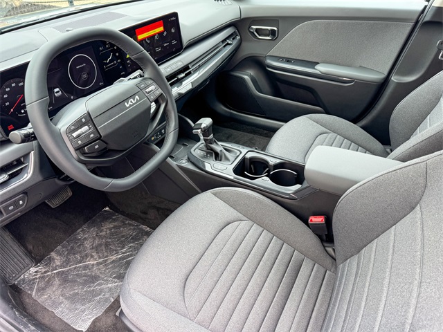 2025 Kia K4 EX photo 13
