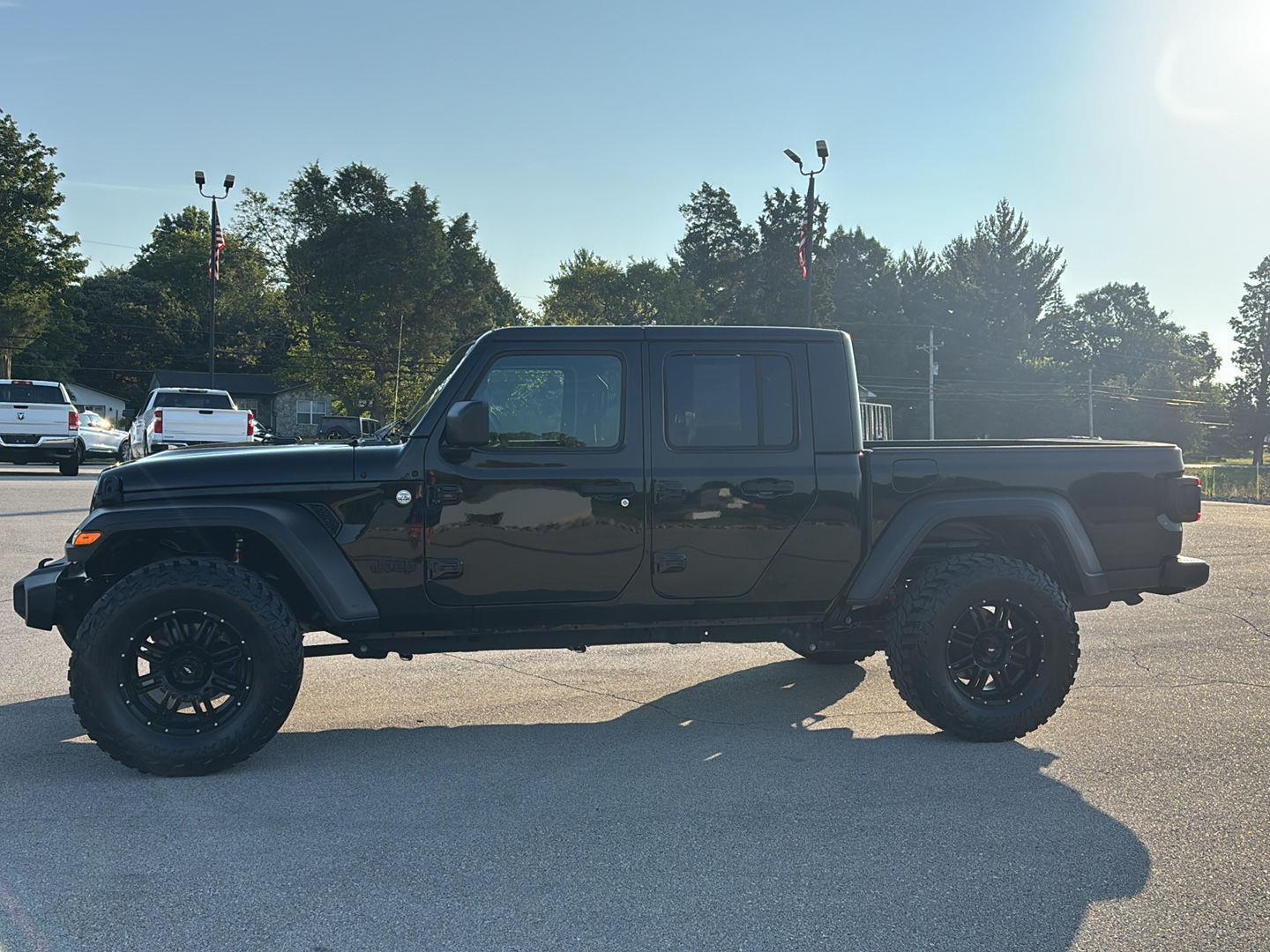 2020 Jeep Gladiator Sport S photo 3