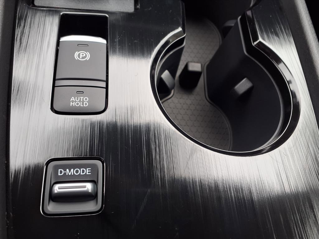 2026 Nissan Rogue SV photo 20