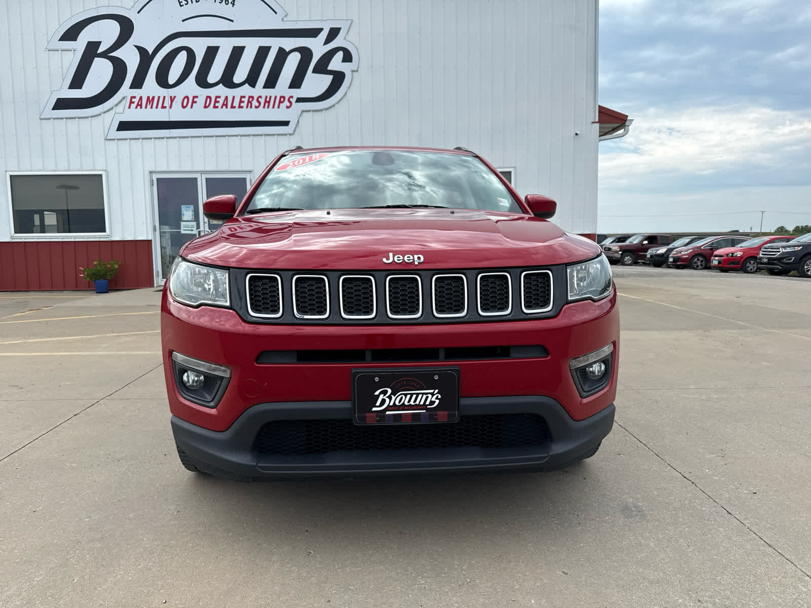 Used 2018 Jeep Compass Latitude with VIN 3C4NJDBB0JT239710 for sale in West Branch, IA