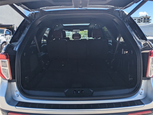 2020 Ford Explorer Platinum photo 12