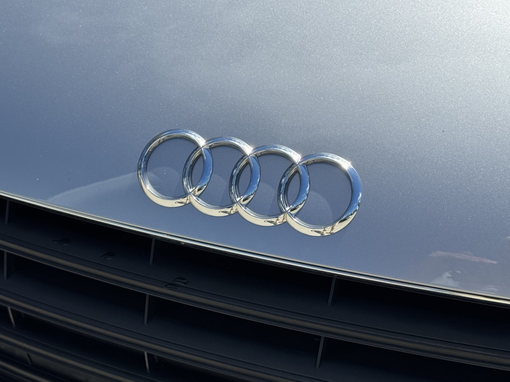 2016 Audi TT 2.0T Quattro photo 2
