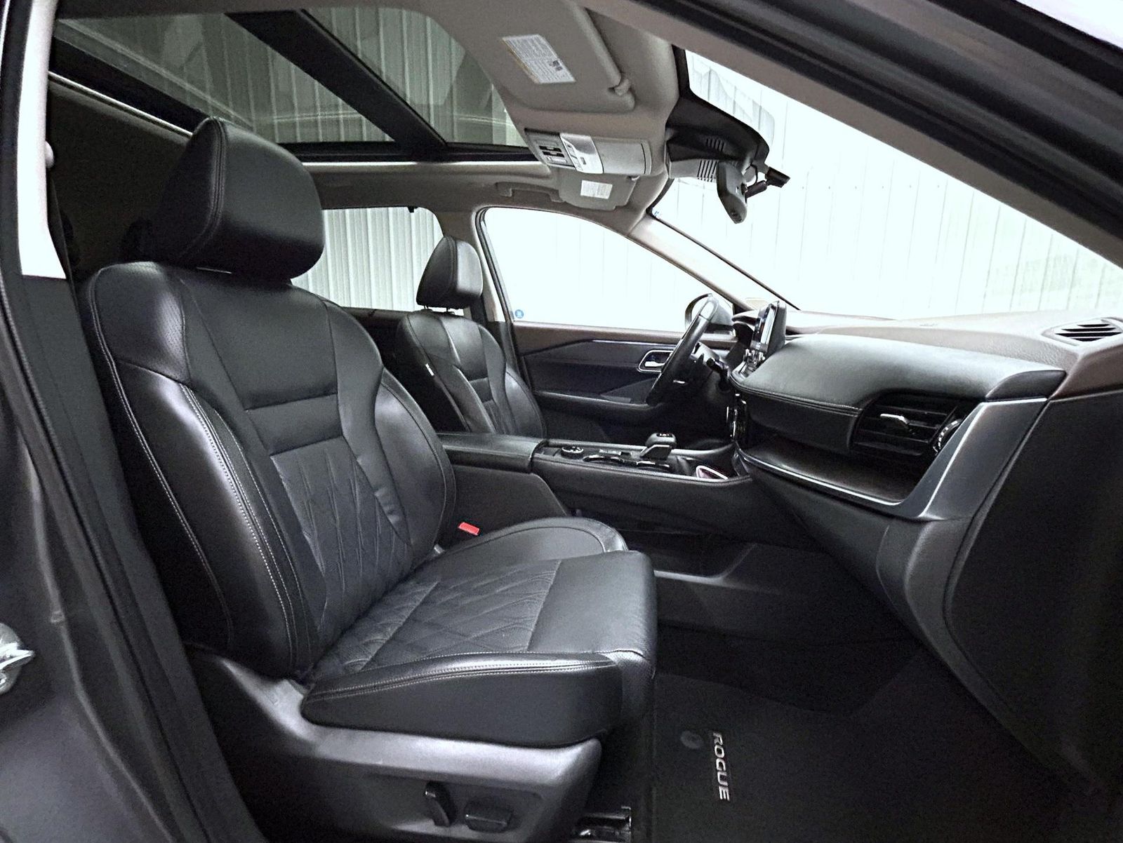 2023 Nissan Rogue Platinum AWD photo 15
