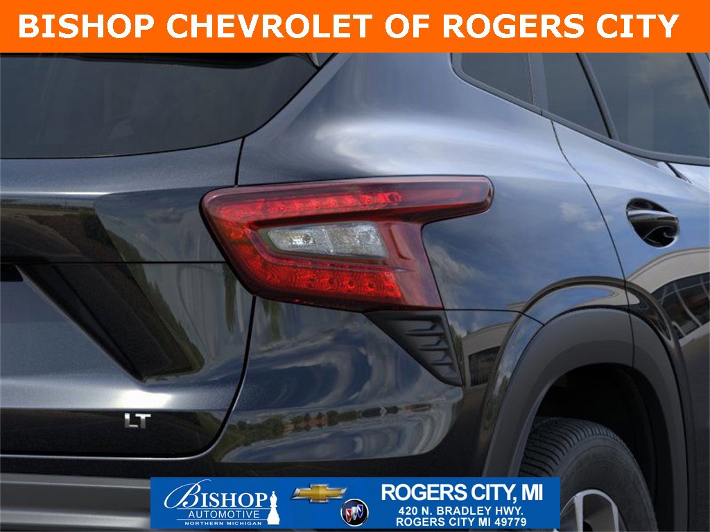 2026 Chevrolet Trax LT photo 3