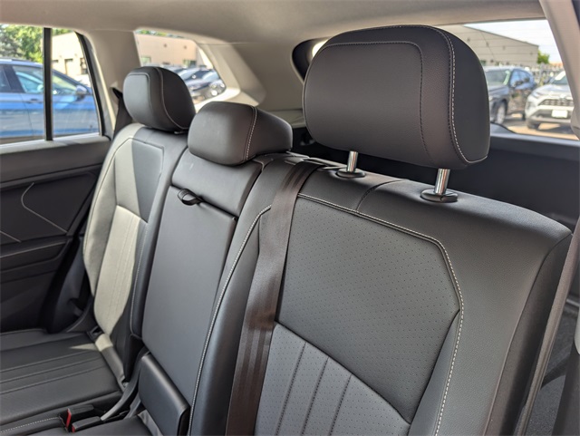 2022 Volkswagen Tiguan SE photo 13