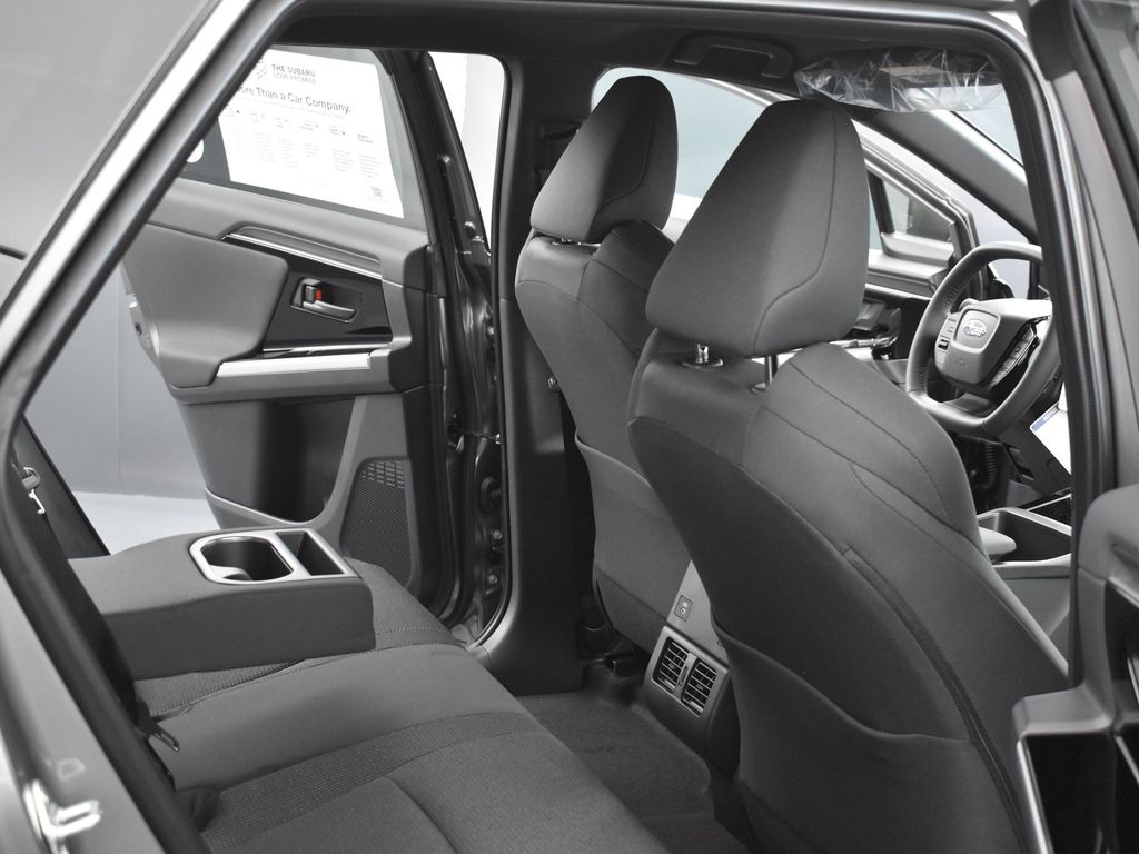 2025 Subaru Solterra Premium photo 25