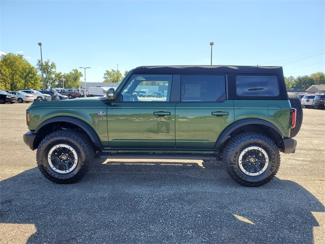 2024 Ford Bronco Outer Banks photo 7
