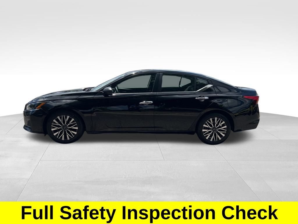 2024 Nissan Altima 2.5 SV photo 3