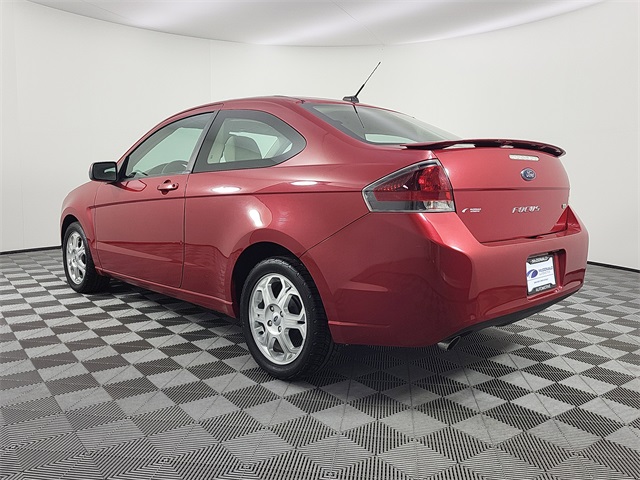 2010 Ford Focus SE photo 3