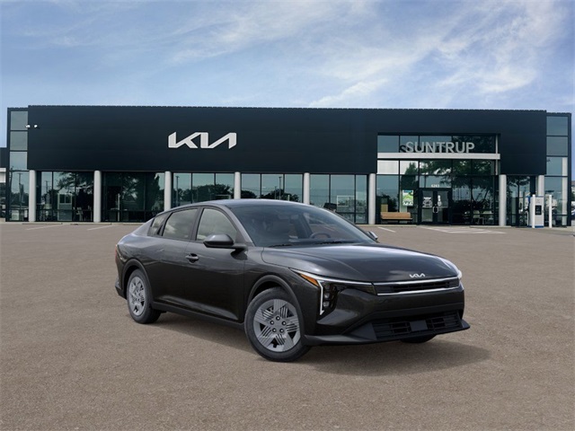 2025 Kia K4 LX photo 2