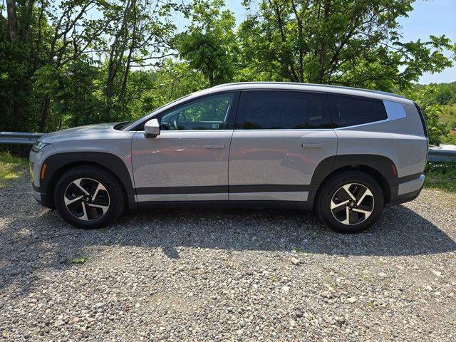 2026 Hyundai Ioniq SE photo 2