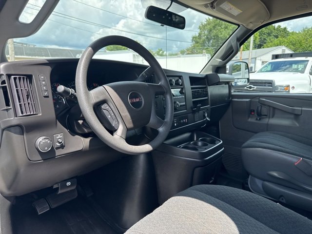 2023 Gmc Savana Cargo 2500 photo 12