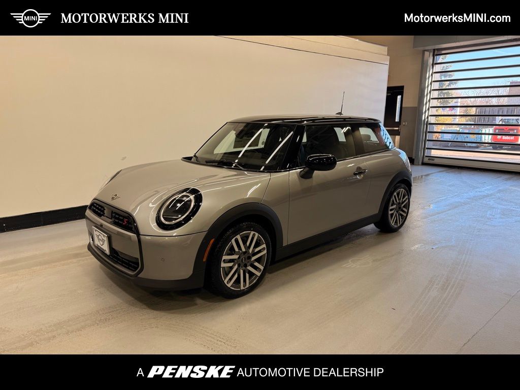 2026 MINI Hardtop 2 Door S's photo