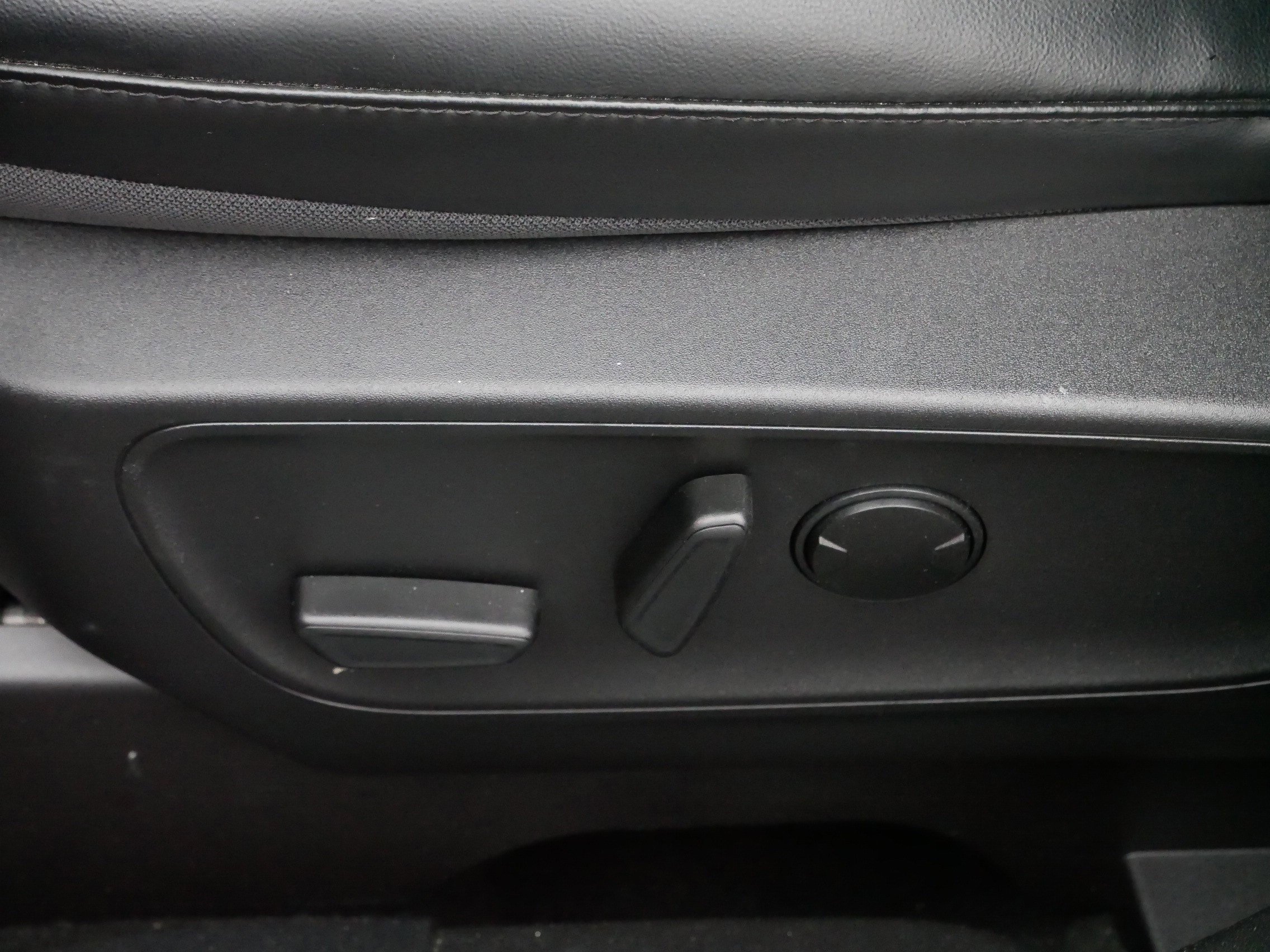 2024 Ford Escape ST-Line photo 15