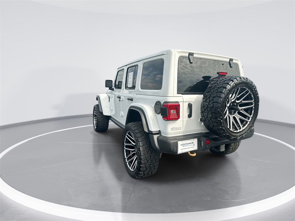 2024 Jeep Wrangler Rubicon 392 photo 5