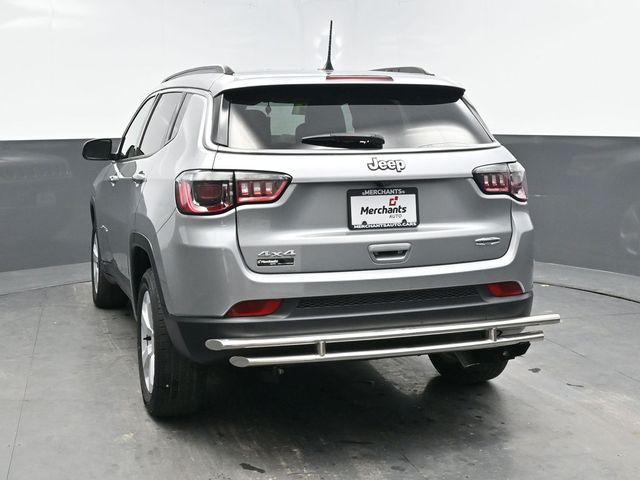 2021 Jeep Compass Latitude photo 3