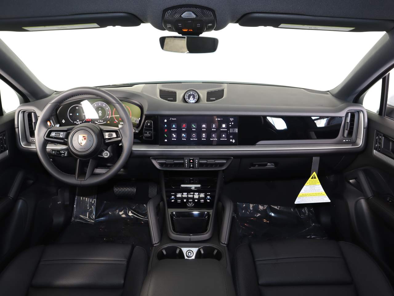 2025 Porsche Cayenne Coupe photo 13