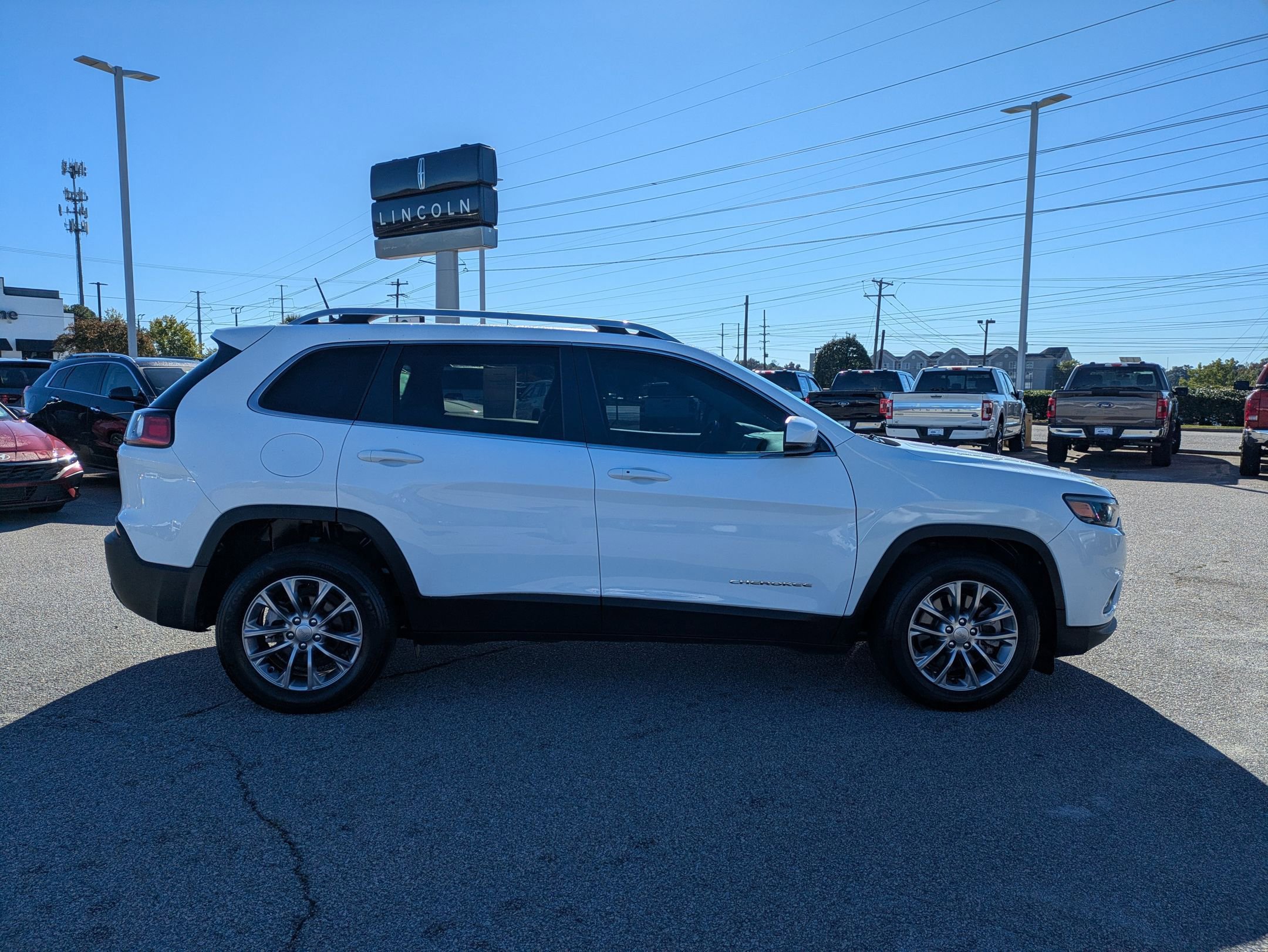 2020 Jeep Cherokee Latitude photo 4