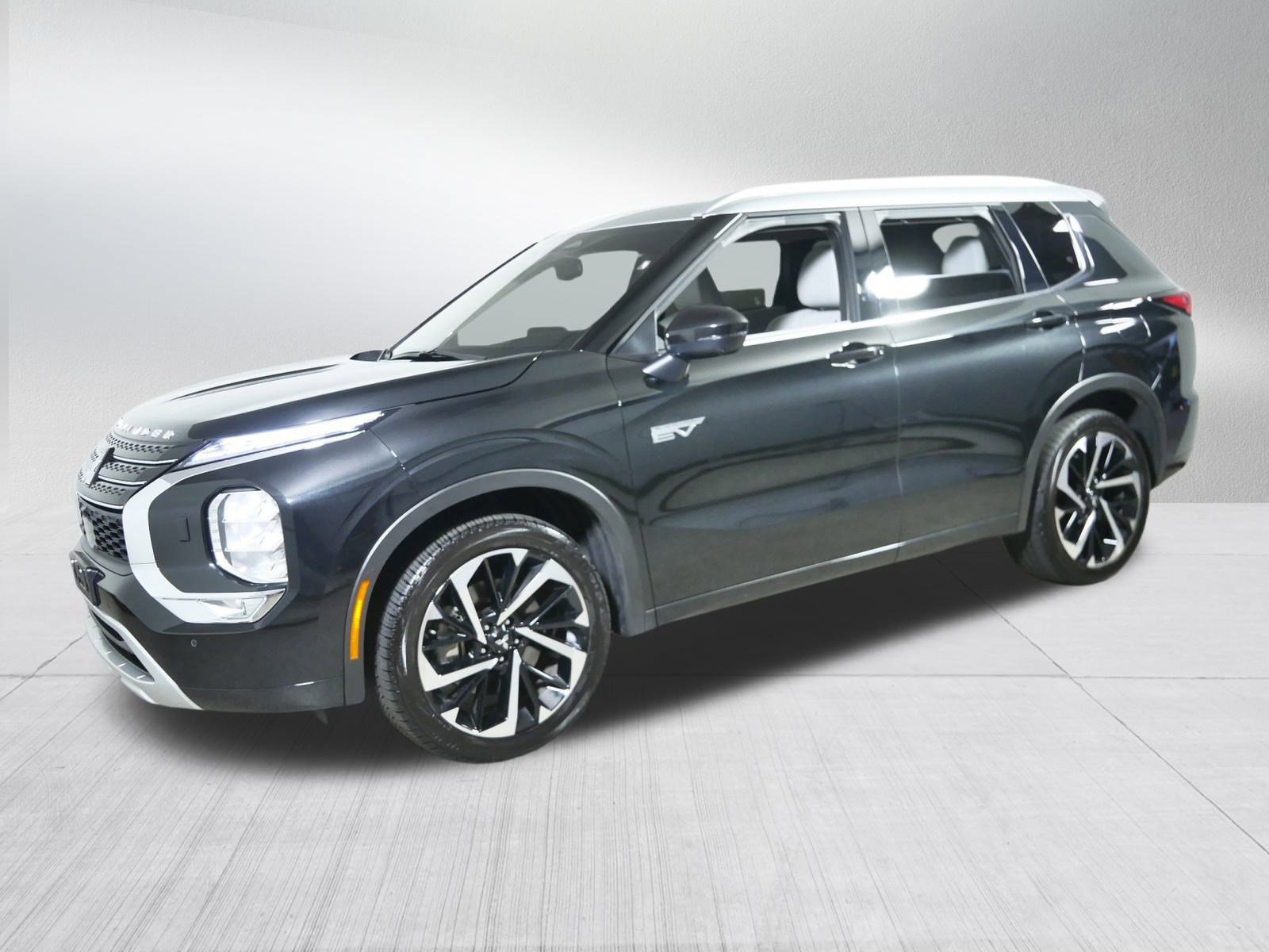 2024 Mitsubishi Outlander PHEV SEL Platinum photo 3