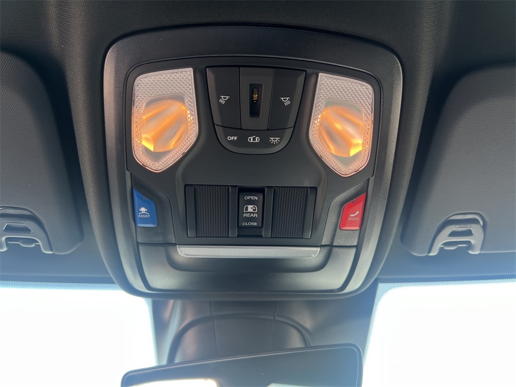2025 Ram 2500 Tradesman photo 23
