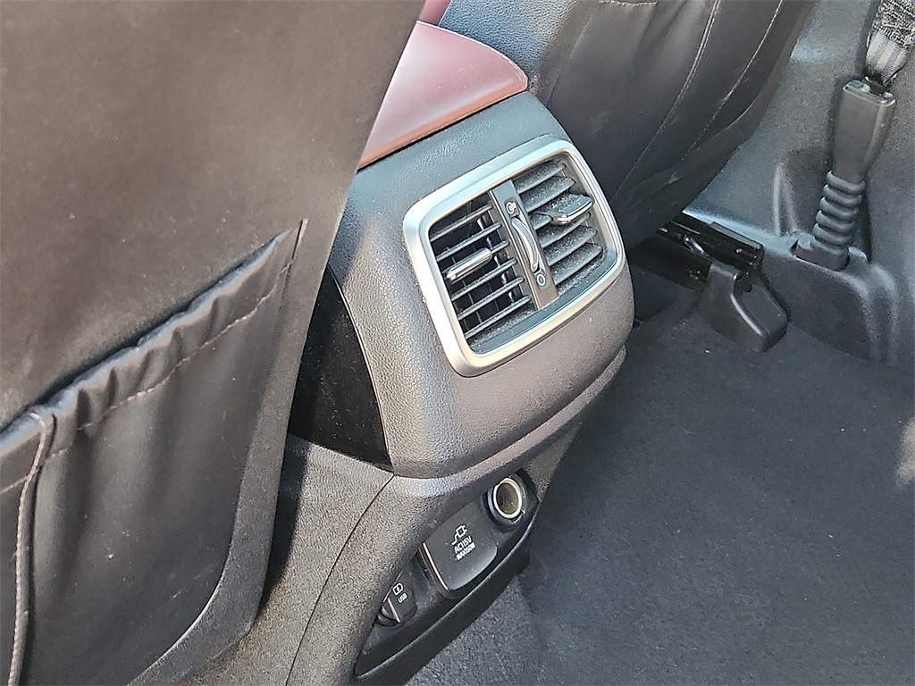 2016 Kia Sorento SX Limited photo 9